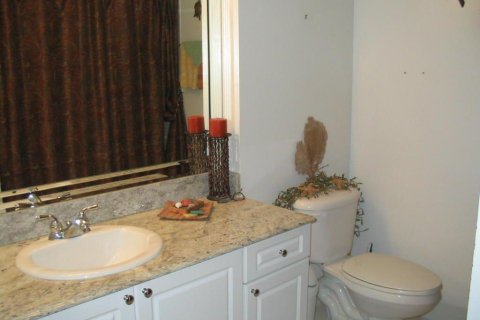 Condo in Tequesta, Florida, 2 bedrooms  № 2392641 - photo 20