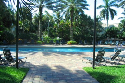 Condo in Tequesta, Florida, 2 bedrooms  № 2392641 - photo 2