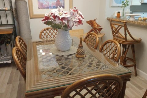Condo in Tequesta, Florida, 2 bedrooms  № 2392641 - photo 12