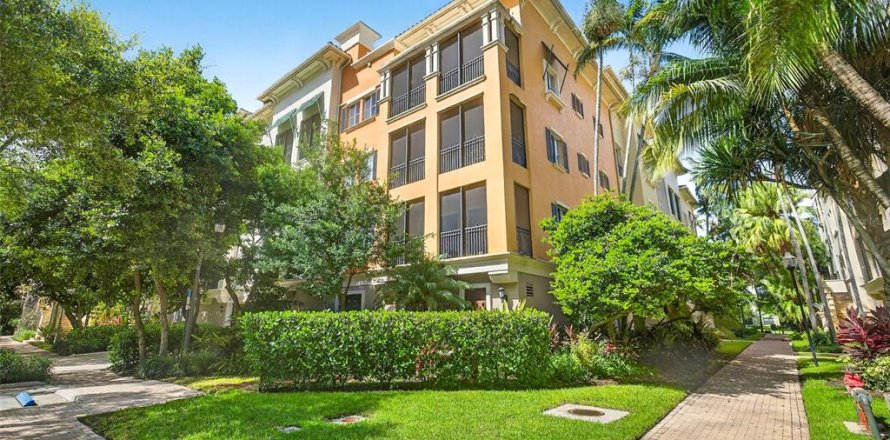 House in Fort Lauderdale, Florida 3 bedrooms, 173.26 sq.m. № 1903463