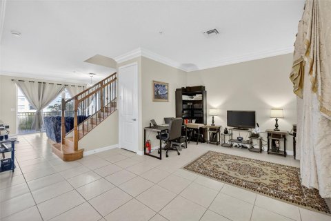 House in Fort Lauderdale, Florida 3 bedrooms, 173.26 sq.m. № 1903463 - photo 12
