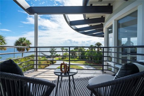 House in St. Lucie, Florida 10 bedrooms, 670.66 sq.m. № 2013059 - photo 23