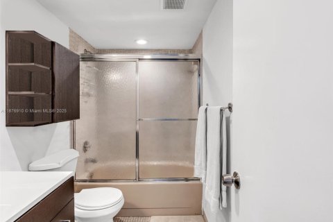 Condo in Aventura, Florida, 3 bedrooms  № 1928889 - photo 21
