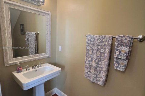 Купить виллу или дом в Исламорада, Вилладж оф Айлендс, Флорида 2 спальни, 127.83м2, № 1929755 - фото 17