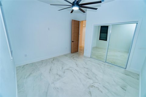 Villa ou maison à vendre à Tampa, Floride: 3 chambres, 188.13 m2 № 2394190 - photo 9