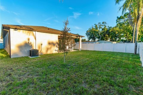 Villa ou maison à vendre à Tampa, Floride: 3 chambres, 188.13 m2 № 2394190 - photo 28