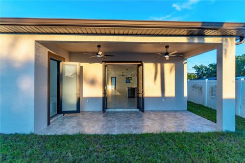 Villa ou maison à vendre à Tampa, Floride: 3 chambres, 188.13 m2 № 2394190 - photo 24