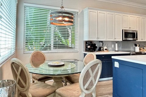 Villa ou maison à vendre à Dania Beach, Floride: 3 chambres, 221.85 m2 № 2050505 - photo 5