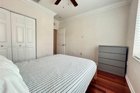 Villa ou maison à vendre à Dania Beach, Floride: 3 chambres, 221.85 m2 № 2050505 - photo 19