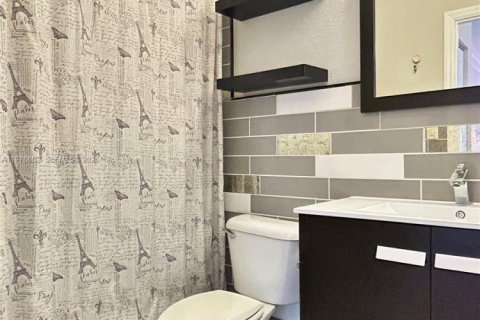 Villa ou maison à vendre à Dania Beach, Floride: 3 chambres, 221.85 m2 № 2050505 - photo 20