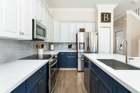 Villa ou maison à vendre à Dania Beach, Floride: 3 chambres, 221.85 m2 № 2050505 - photo 4