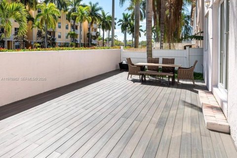 Villa ou maison à vendre à Dania Beach, Floride: 3 chambres, 221.85 m2 № 2050505 - photo 9