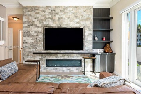 Villa ou maison à vendre à Dania Beach, Floride: 3 chambres, 221.85 m2 № 2050505 - photo 6