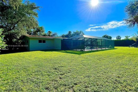 Casa en venta en Pinecrest, Florida, 4 dormitorios, 169.27 m2 № 1968584 - foto 12