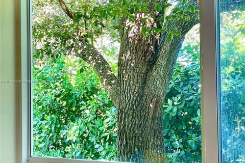 Casa en venta en Pinecrest, Florida, 4 dormitorios, 169.27 m2 № 1968584 - foto 7