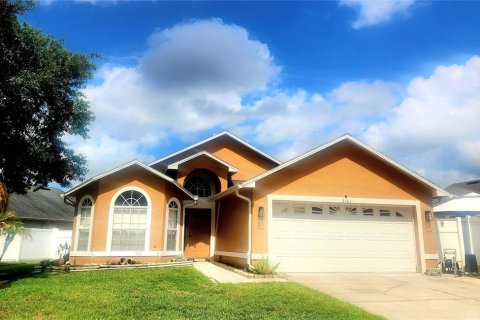 Villa ou maison à louer à Kissimmee, Floride: 3 chambres, 131.27 m2 № 2100532 - photo 2