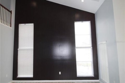 House in Orlando, Florida 3 bedrooms, 177.91 sq.m. № 2198453 - photo 7