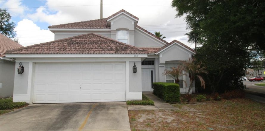 House in Orlando, Florida 3 bedrooms, 177.91 sq.m. № 2198453