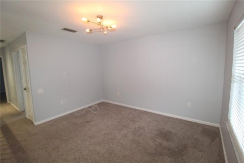 House in Orlando, Florida 3 bedrooms, 177.91 sq.m. № 2198453 - photo 15