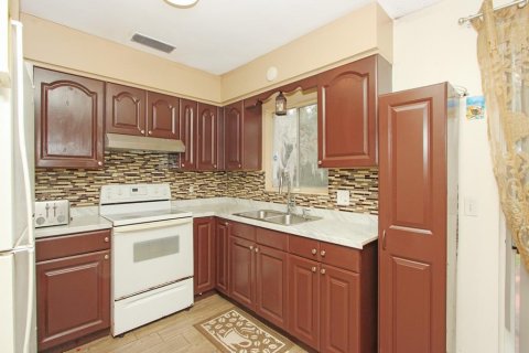 Casa en venta en Orlando, Florida, 3 dormitorios, 99.87 m2 № 2135906 - foto 12