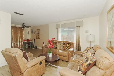 Casa en venta en Orlando, Florida, 3 dormitorios, 99.87 m2 № 2135906 - foto 6