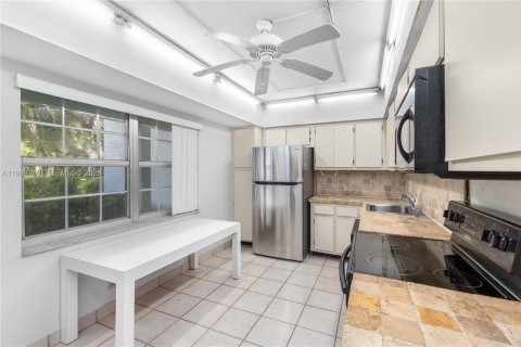 Condominio en venta en Pompano Beach, Florida, 3 dormitorios, 150.5 m2 № 2060270 - foto 22