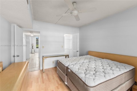 Condominio en venta en Pompano Beach, Florida, 3 dormitorios, 150.5 m2 № 2060270 - foto 15