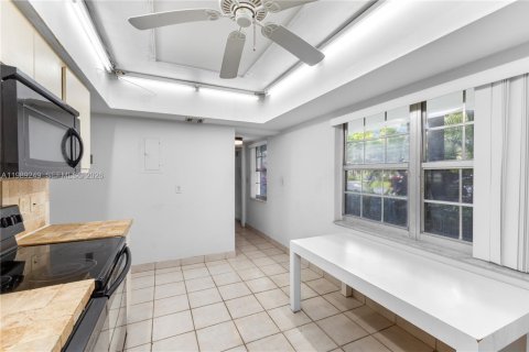 Condominio en venta en Pompano Beach, Florida, 3 dormitorios, 150.5 m2 № 2060270 - foto 23