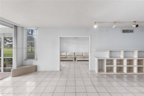 Condominio en venta en Pompano Beach, Florida, 3 dormitorios, 150.5 m2 № 2060270 - foto 7