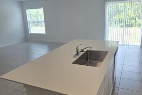 Casa en alquiler en Davenport, Florida, 4 dormitorios, 209.03 m2 № 2098492 - foto 4