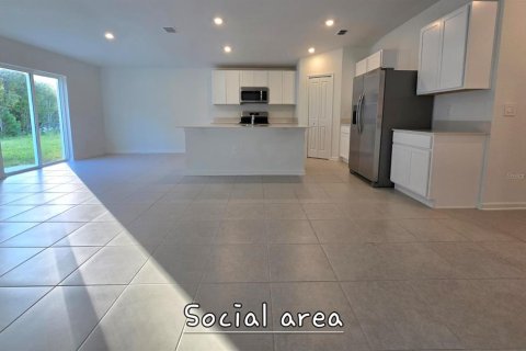 Casa en alquiler en Davenport, Florida, 4 dormitorios, 209.03 m2 № 2098492 - foto 2