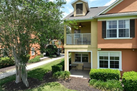 Townhouse in Four Corners, Florida 4 bedrooms, 172.98 sq.m. № 2124782 - photo 4