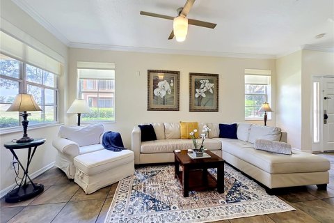 Townhouse in Four Corners, Florida 4 bedrooms, 172.98 sq.m. № 2124782 - photo 18