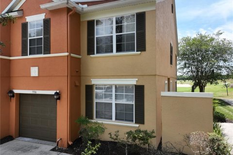 Townhouse in Four Corners, Florida 4 bedrooms, 172.98 sq.m. № 2124782 - photo 2