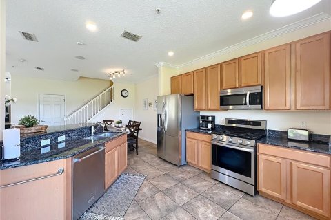 Townhouse in Four Corners, Florida 4 bedrooms, 172.98 sq.m. № 2124782 - photo 26