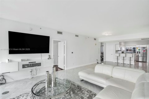 Copropriété à vendre à Miami, Floride: 2 chambres, 109.07 m2 № 1970464 - photo 15