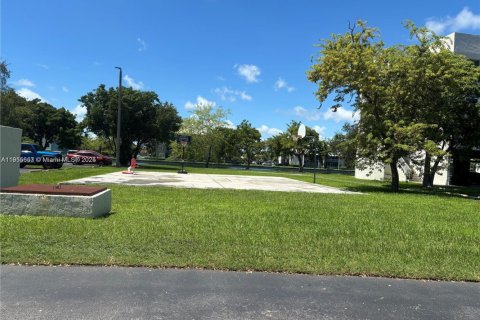 Copropriété à louer à Cutler Bay, Floride: 2 chambres, 91.04 m2 № 1970624 - photo 17