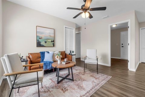 House in Tampa, Florida 2 bedrooms, 91.51 sq.m. № 1873949 - photo 5