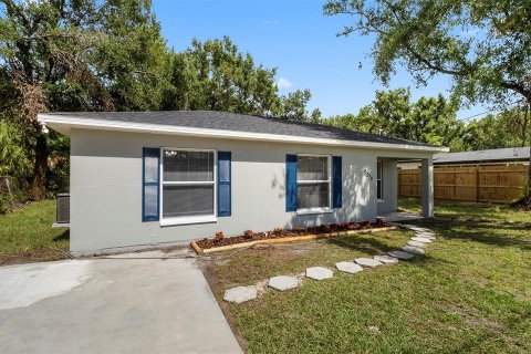 House in Tampa, Florida 2 bedrooms, 91.51 sq.m. № 1873949 - photo 2