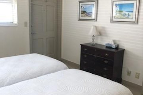 Condominio en alquiler en Hallandale Beach, Florida, 2 dormitorios, 78.04 m2 № 1092386 - foto 1