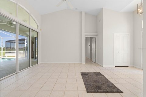 Villa ou maison à vendre à Punta Gorda, Floride: 3 chambres, 221.39 m2 № 2418351 - photo 5