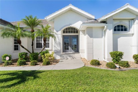 Villa ou maison à vendre à Punta Gorda, Floride: 3 chambres, 221.39 m2 № 2418351 - photo 17