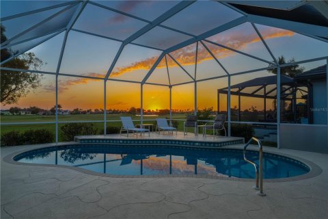 Villa ou maison à vendre à Punta Gorda, Floride: 3 chambres, 221.39 m2 № 2418351 - photo 4
