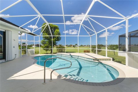 Villa ou maison à vendre à Punta Gorda, Floride: 3 chambres, 221.39 m2 № 2418351 - photo 11