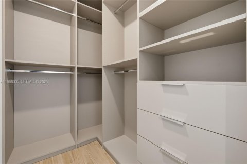 Condominio en venta en Miami, Florida, 3 dormitorios, 168.25 m2 № 2029791 - foto 24