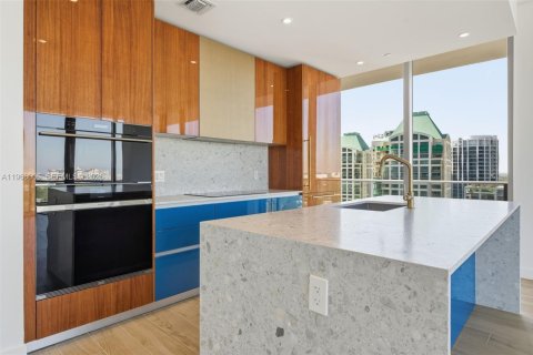 Condominio en venta en Miami, Florida, 3 dormitorios, 168.25 m2 № 2029791 - foto 8