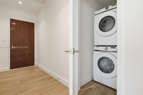 Condominio en venta en Miami, Florida, 3 dormitorios, 168.25 m2 № 2029791 - foto 26