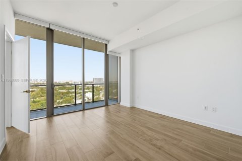 Condominio en venta en Miami, Florida, 3 dormitorios, 168.25 m2 № 2029791 - foto 12