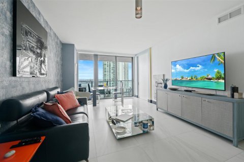Copropriété à vendre à Miami, Floride: 1 chambre, 98.01 m2 № 1949998 - photo 11