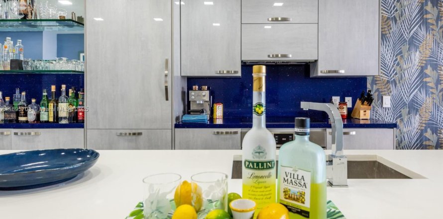 Condo à Miami, Floride, 1 chambre № 1949998